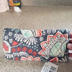 Vera Bradley trifold wallet
